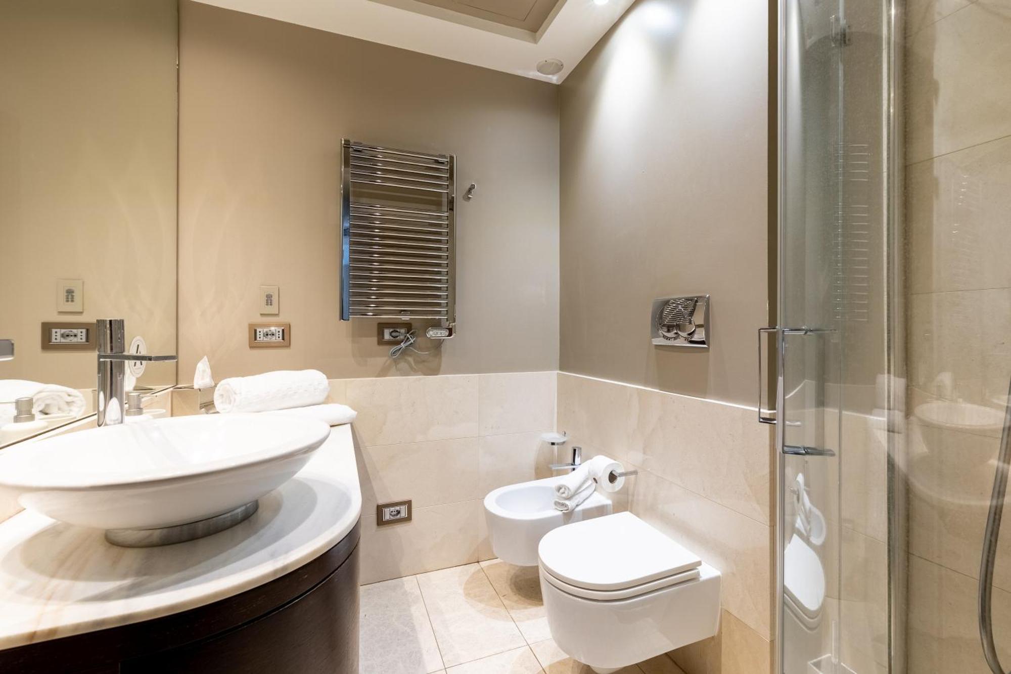 Nj Hotels & Apartments San Pietro All'Orto 6 Milánó Kültér fotó