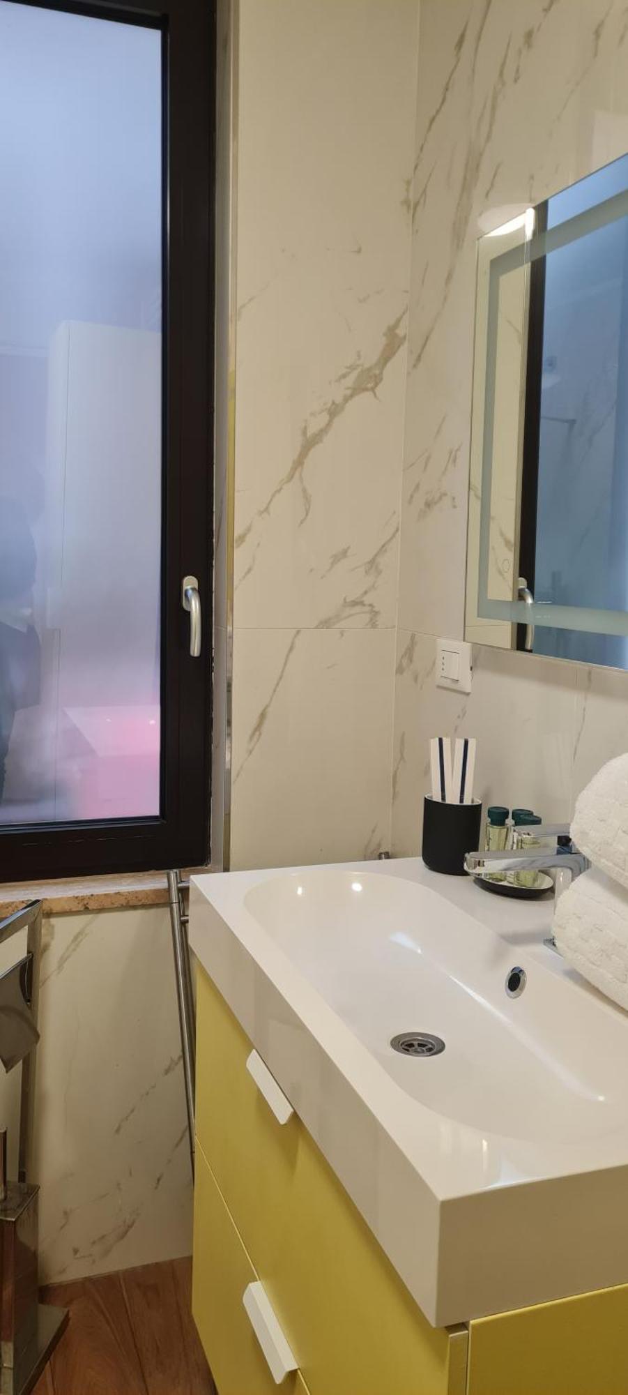 Nj Hotels & Apartments San Pietro All'Orto 6 Milánó Kültér fotó